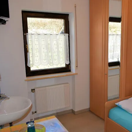 Отель Gaestehaus Grau *