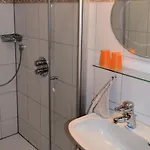 Hotel Gaestehaus Grau *